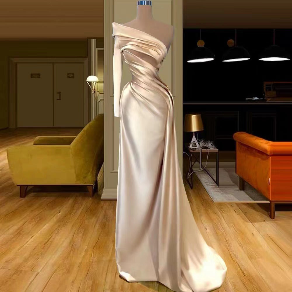 Robe de bal sirène asymétrique à manches longues couleur champagne