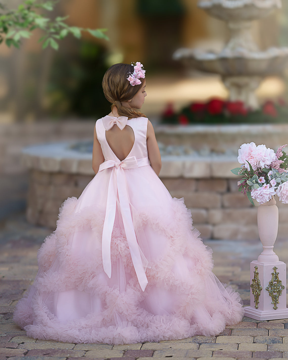 Vestido de niña de las flores de corte A, de satén y tul, hasta el suelo, con volantes en cascada. 