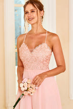 Robe de demoiselle d'honneur en dentelle rose poudré