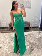 Vestido largo de fiesta sin tirantes, corte sirena, escote corazón y abertura