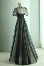 Vestido largo de fiesta negro de tul con mangas abullonadas y corte en A, modelo Y7334