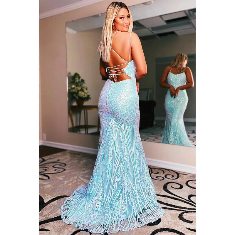 Robe de bal longue à bretelles spaghetti et appliques en dentelle 