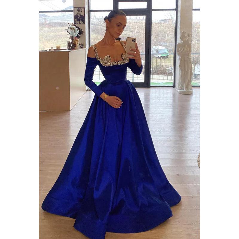Vestido de fiesta de noche con corte A, mangas largas, tirantes con pedrería, glamuroso y dramático