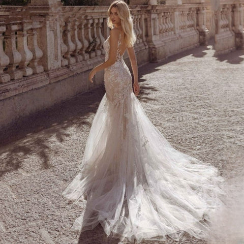Sexy tirantes finos Vestidos De Novia encaje con cuello en V sirena Vestidos De Novia apliques espalda descubierta Vestido De Noiva