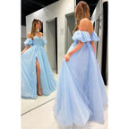 Vestido de fiesta glamuroso y dramático con corte A, hombros descubiertos, mangas cortas, abertura lateral y brillante