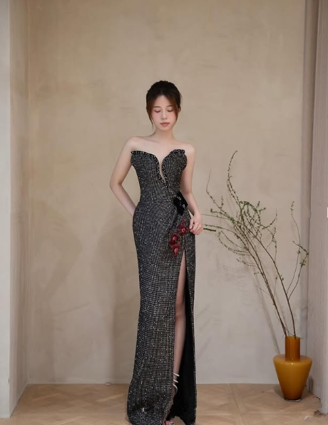 Robe de bal sirène noire élégante sans bretelles et fendue, ornée de sequins et de perles, robe de soirée longue Y8542