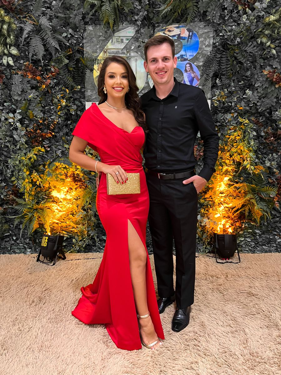 Robe de soirée sirène rouge élégante avec fente latérale Y5710