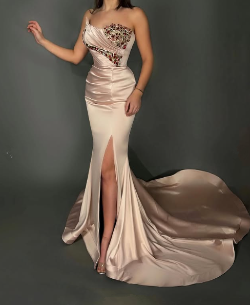 Precioso vestido de noche largo de fiesta con abertura, corte sirena, satén sin tirantes y cuentas, modelo Y8533