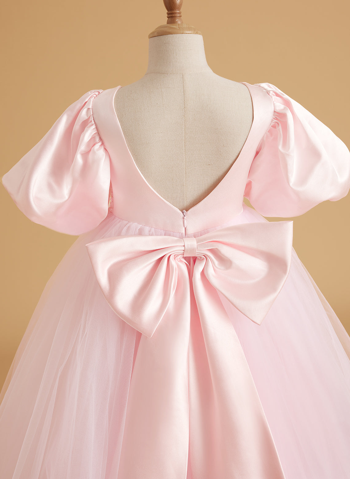 Vestido de niña de las flores de corte A, satén y tul, de manga corta 
