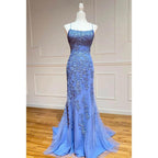 Vestido de fiesta largo con apliques de tul y escote redondo con corte tubo/columna 