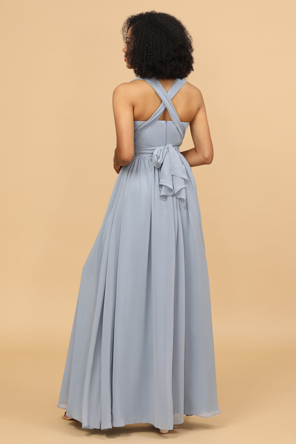 Vestido de dama de honor largo convertible de gasa gris azulado