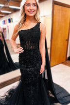 Robe de bal longue sirène asymétrique à appliques