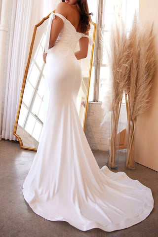 Robe d'été cintrée fendue, robe de cocktail avec traîne – Une option flatteuse et élégante pour les occasions spéciales 