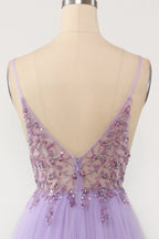 Robe de bal en tulle ornée de perles légères