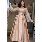 Superbe et charmante robe de bal de fin d'année à manches longues et volantées