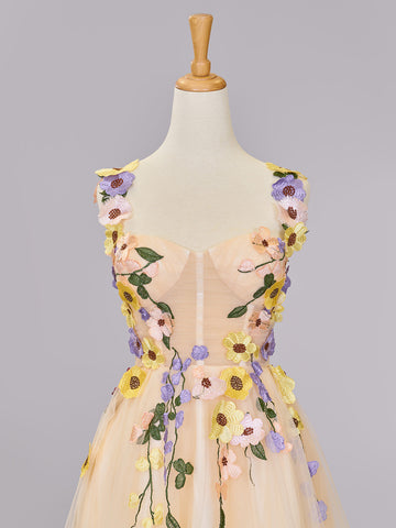 Vestido de fiesta de tul corte A con flores 3D