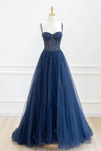 Vestido largo de fiesta de tul con cuentas