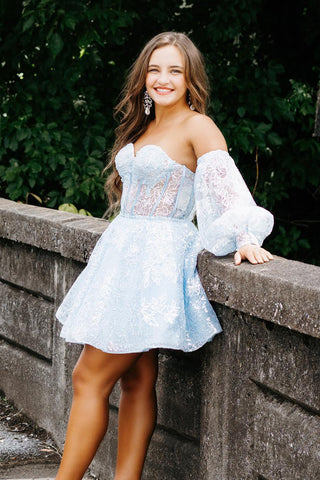 Robe de bal courte noire trapèze à manches longues