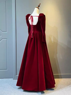 Magnifique robe de bal rouge en velours, coupe trapèze, idéale pour une soirée romantique ou un anniversaire (Y7588).