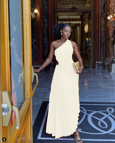 Robe trapèze plissée sans manches à taille roulée, sans manches, à une épaule, sexy, style bal de promo et soirée.