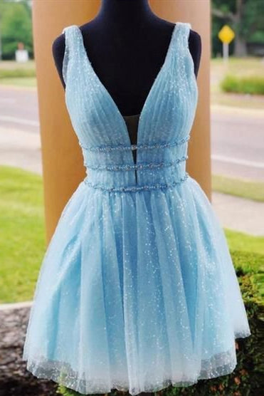 Thalia | Robe de bal trapèze en tulle à col V et perles