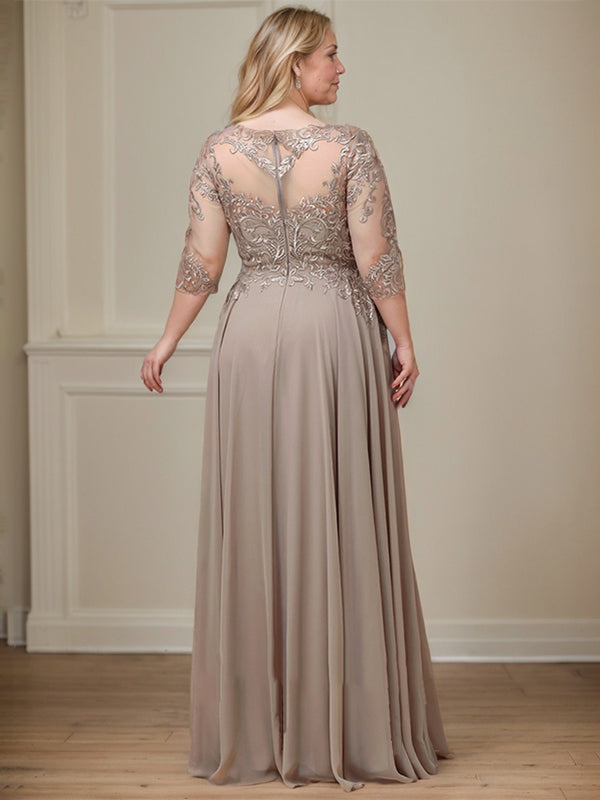 Robe de mère de la mariée en mousseline de dentelle, coupe trapèze, décolleté illusion, longueur au sol, ornée de sequins 