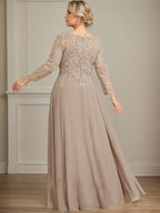 Robe de mère de la mariée en mousseline de dentelle, coupe trapèze, col en V, longueur au sol, ornée de sequins 