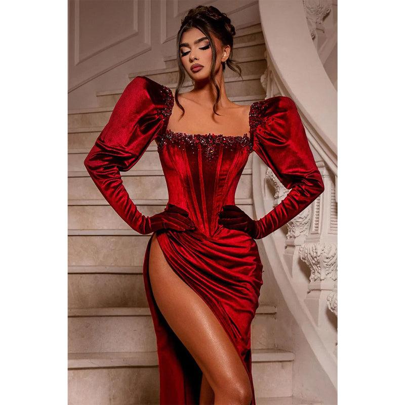 Vestidos de noche formales color burdeos con mangas largas y escote redondo y cuentas 