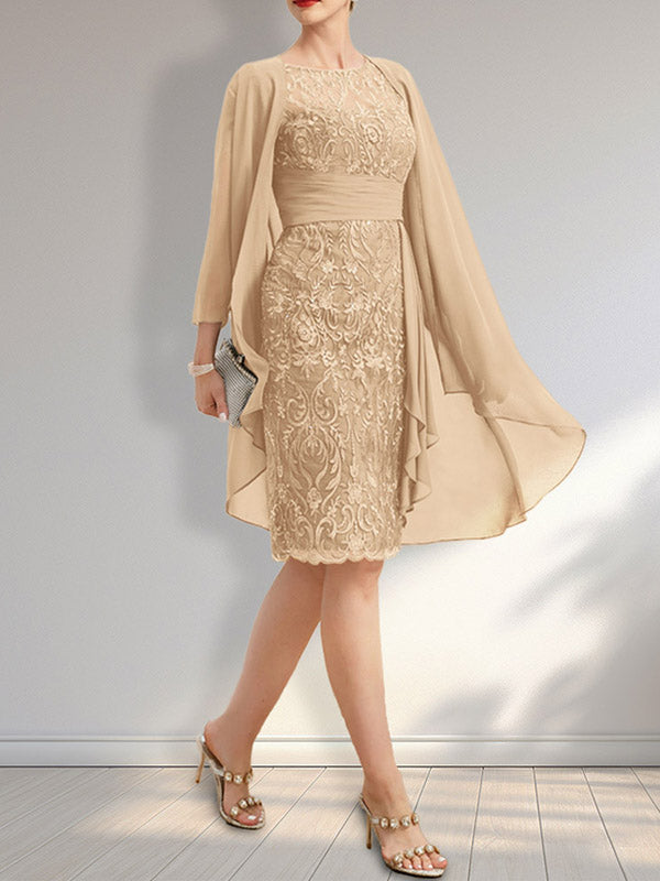 Vestido de novia de corte sirena, escote redondo, ilusión, largo hasta la rodilla, de encaje y gasa, con volantes en cascada y lentejuelas.