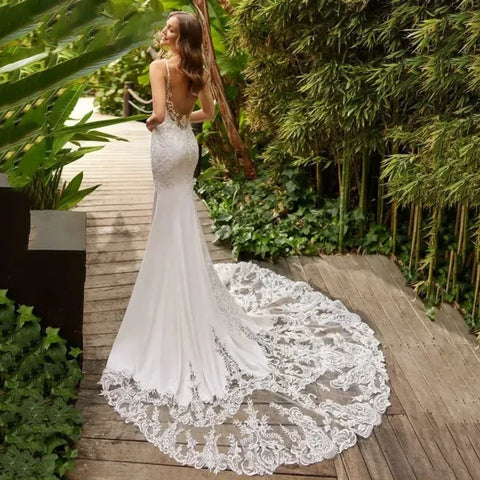 Elegant Mermaid Wedding Dresses White V-Neck Lace Open Back Spaghetti Straps Bridal Gown Sweep Train Vestidos De Novia