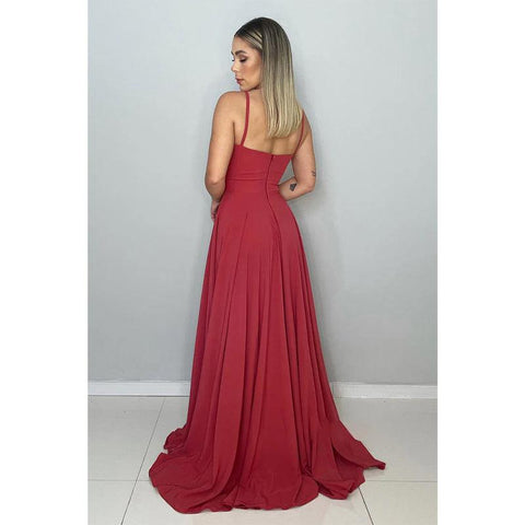 Robe de demoiselle d'honneur longue à bretelles spaghetti et décolleté en cœur 