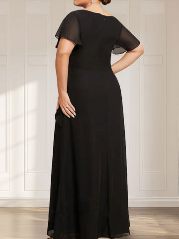 Vestido de novia de corte A, escote redondo ilusión, largo té, de gasa, encaje, con lentejuelas y pedrería.