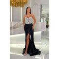Robe de soirée longue à bretelles en cœur et perles, coupe fourreau/colonne