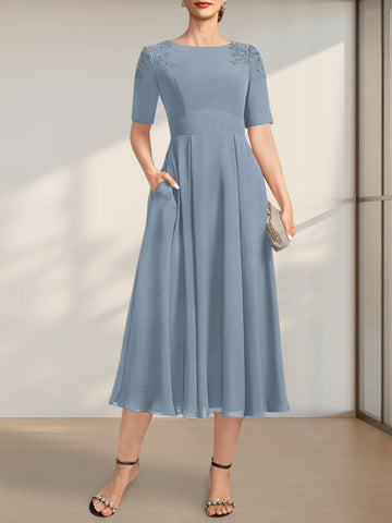 Vestido de corte A, escote redondo, largo té, de gasa, para la madre de la novia, con apliques de encaje y lentejuelas.