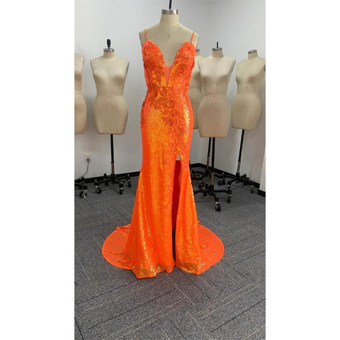 Robe de bal longue à bretelles spaghetti et paillettes orange avec fente