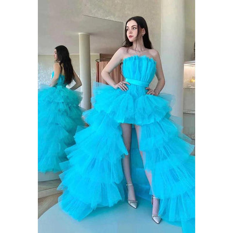 Robe de bal trapèze en tulle à lacets et bretelles asymétriques