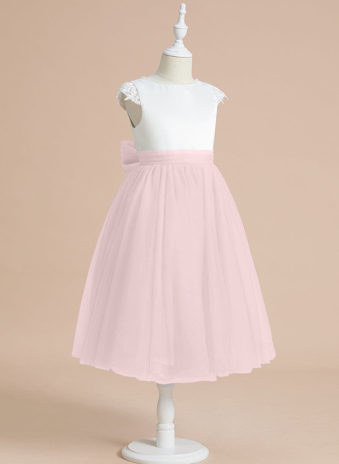 Vestido de niña de las flores para la Primera Comunión, corte en A, satén y tul, hasta la rodilla. 