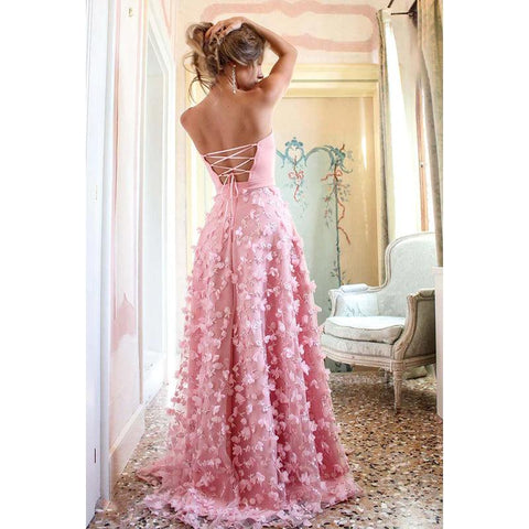 Robe de bal longue trapèze en tulle appliqué, sans bretelles, à lacets et fente