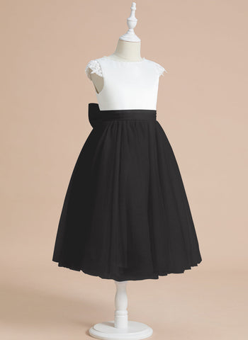 Vestido de niña de las flores para la Primera Comunión, corte en A, satén y tul, hasta la rodilla. 