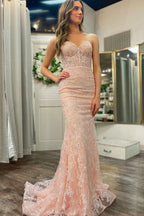 Robe de bal longue sirène en dentelle à sequins et décolleté cœur