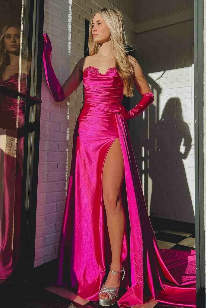 Vestido de fiesta de sirena sin tirantes de satén con abertura