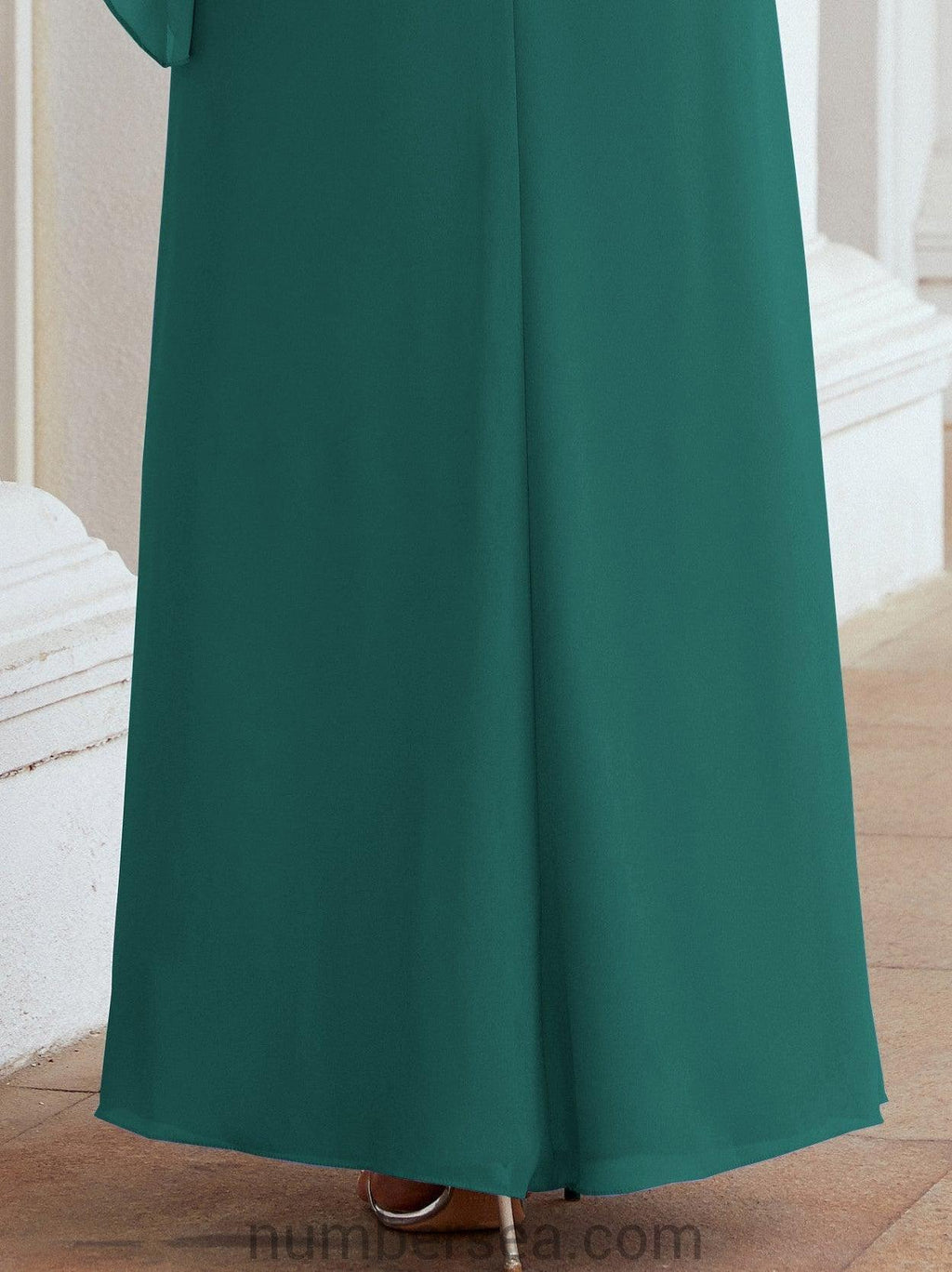 Vestido largo de fiesta formal Sunderly para la madre de la novia con capa de volantes SY28026