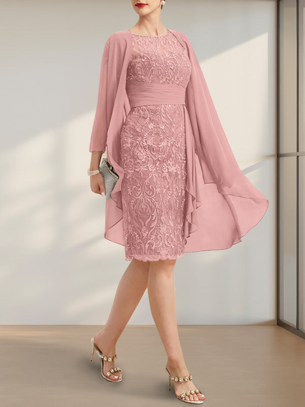 Vestido de novia de corte recto/columna, largo hasta la rodilla, de encaje y gasa, con escote ilusión, volantes en cascada y lentejuelas.