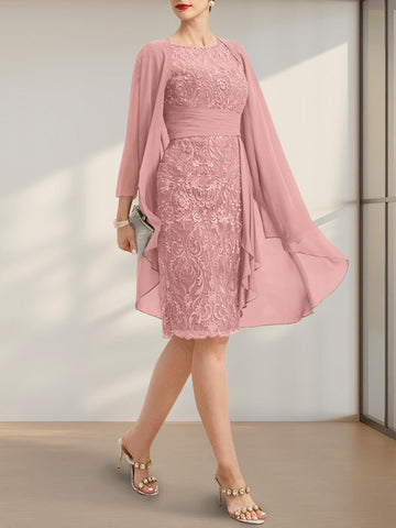 Robe de mère de la mariée en mousseline de dentelle, coupe fourreau/colonne, longueur genou, effet illusion, volants cascade et sequins