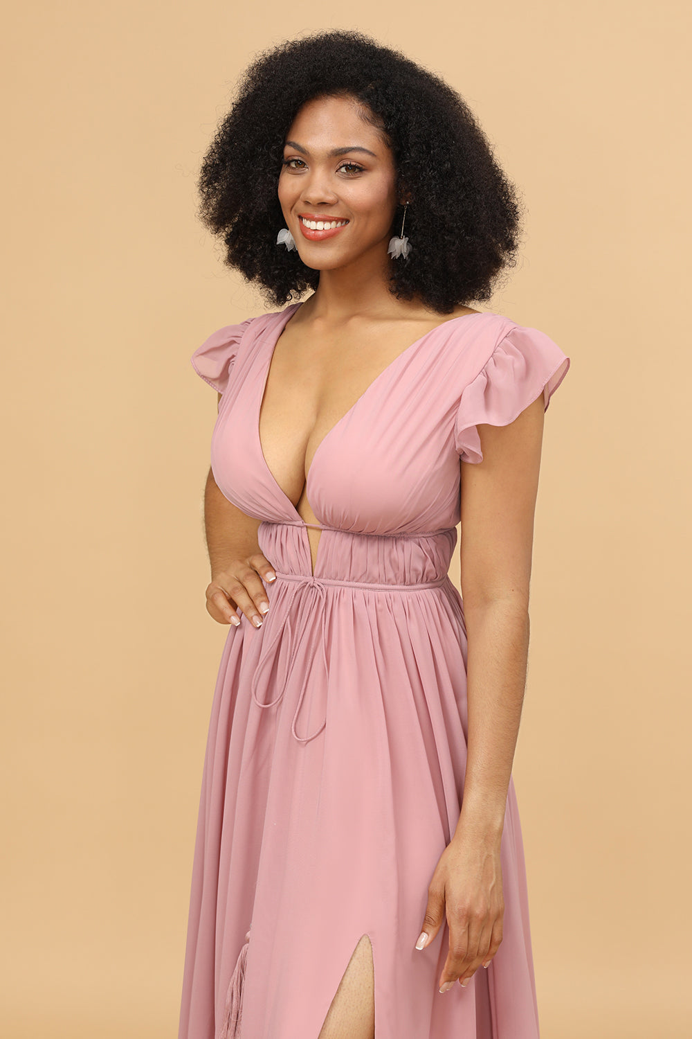 Robe de demoiselle d'honneur longue en mousseline rose poudré à col en V