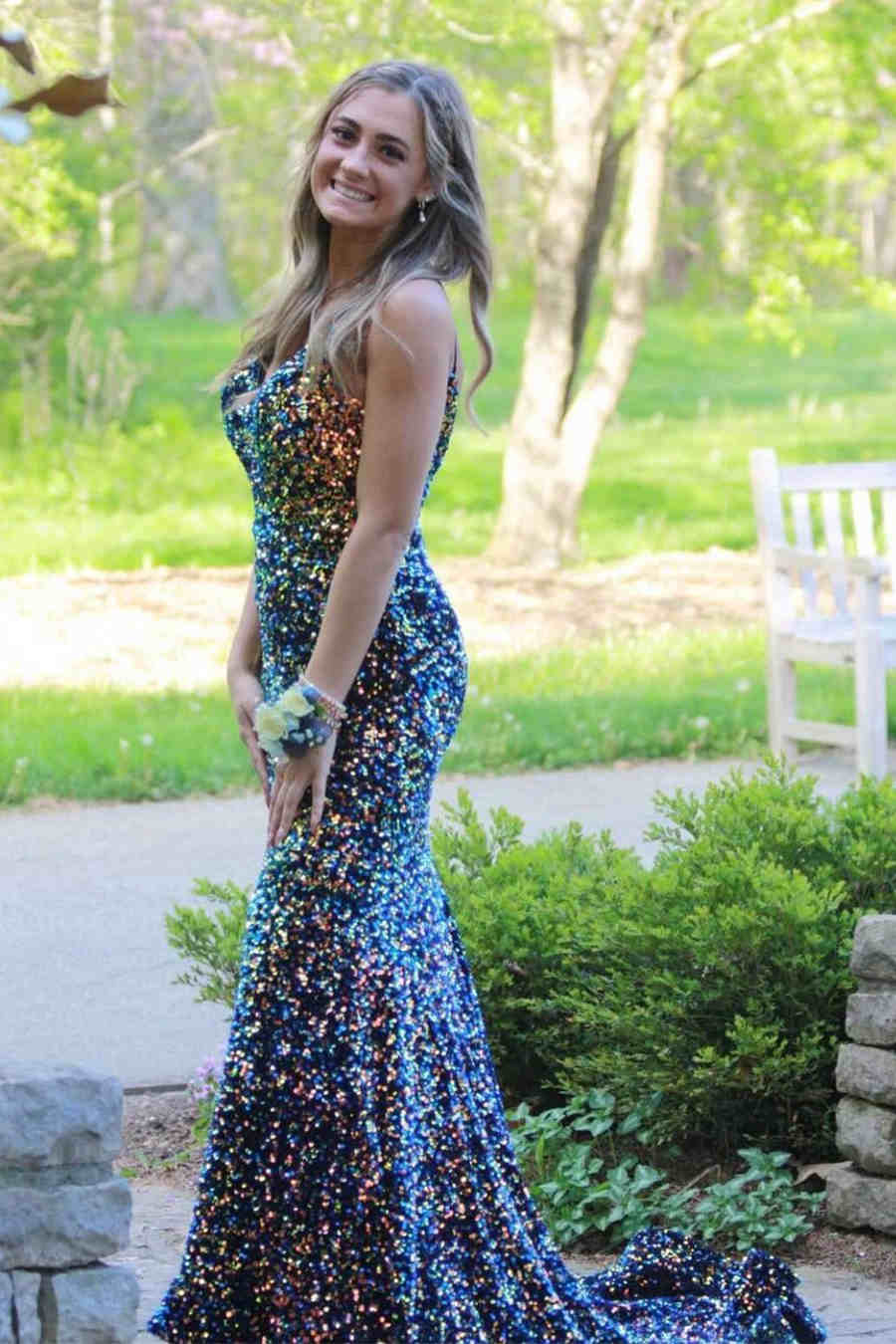 Robe de bal sirène bleu marine à paillettes