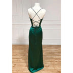 Robe de bal longue à bretelles spaghetti et plis fendus 