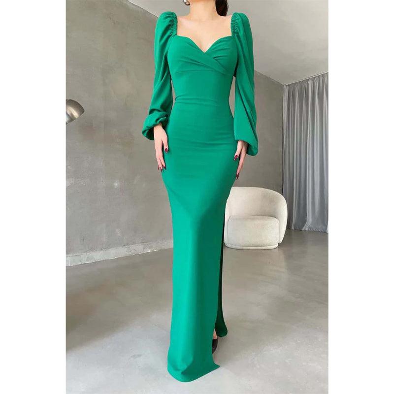 Robe de bal longue simple à manches longues et décolleté en cœur 