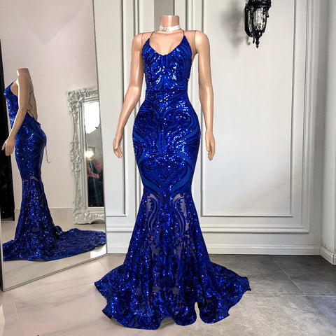 Robe de bal longue sirène à bretelles spaghetti et dos nu, ornée de sequins bleu roi