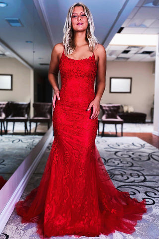 Vestido largo de fiesta azul estilo sirena con tirantes finos y espalda descubierta